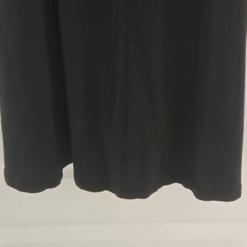 Tasc Elegant Black Sleeveless Dress - Picture 2 of 7